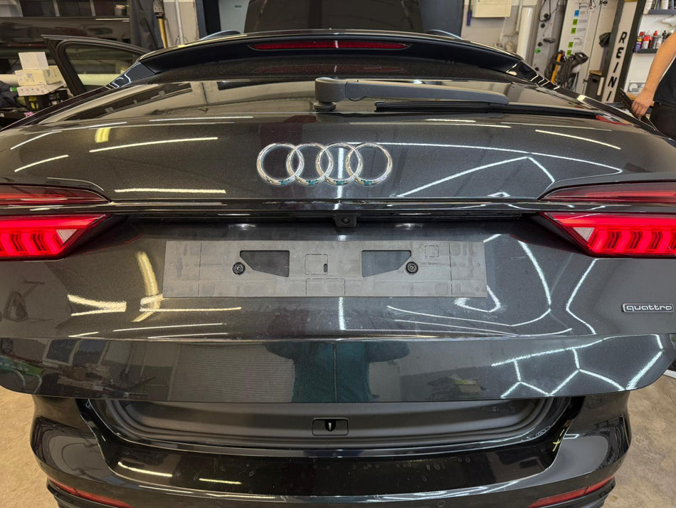 Originale Rückfahrkamera für Audi A6 4A C8 inkl. Einbau (Nachrüstung)