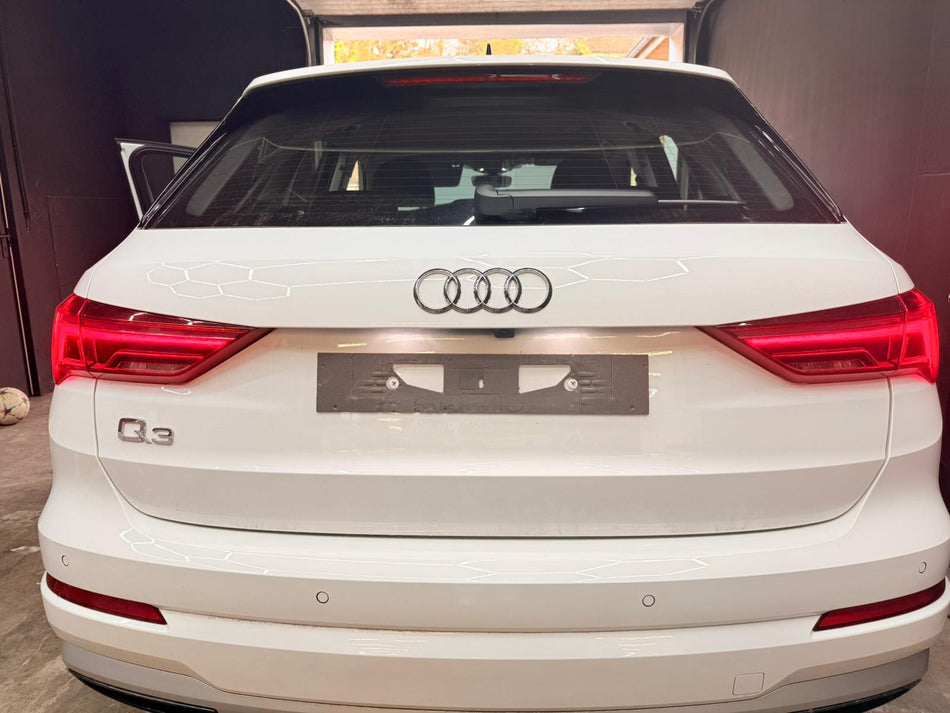 Originale Rückfahrkamera für Audi Q3 F3 inkl. Einbau (Nachrüstung)