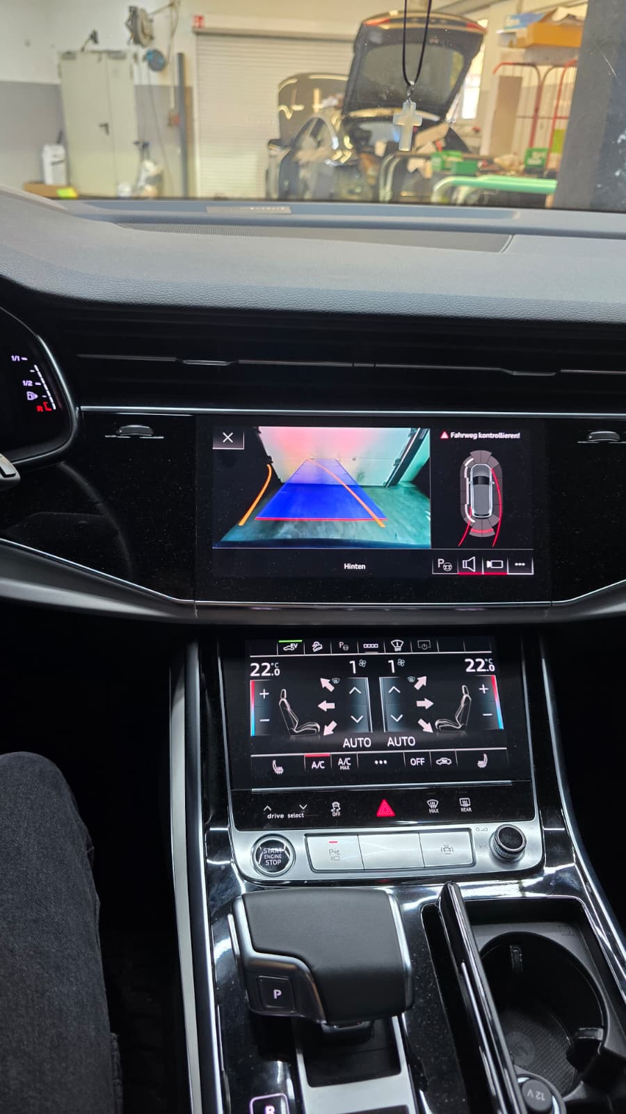 Originale Rückfahrkamera für Audi Q8 4M inkl. Einbau (Nachrüstung)
