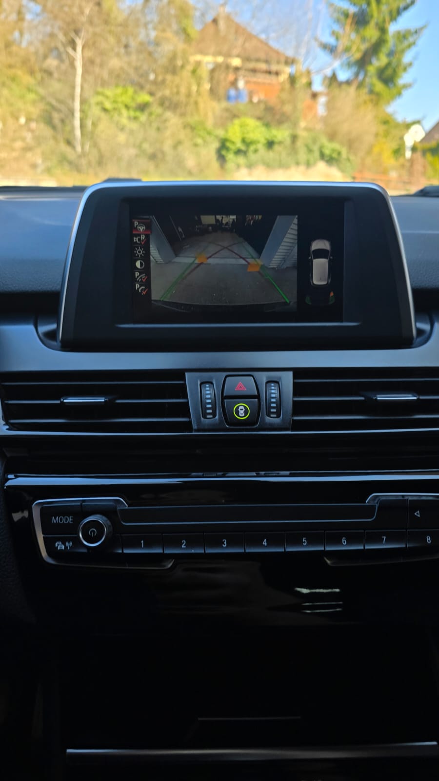Originale Rückfahrkamera für BMW 2er F45 F46 inkl. Einbau (Nachrüstung)
