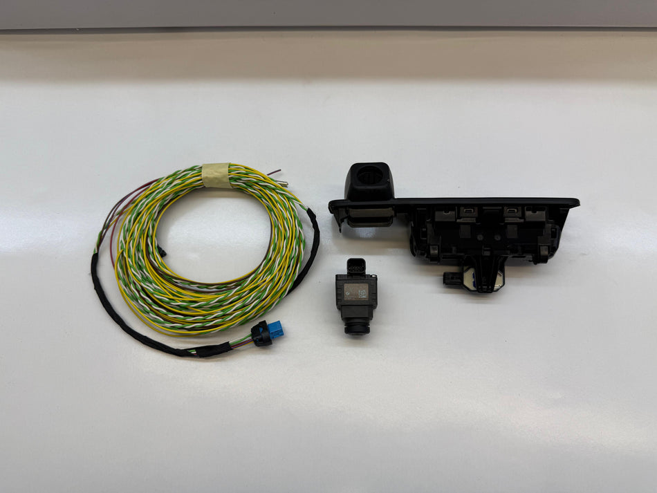 Originale Rückfahrkamera für BMW X3 G01 inkl. Einbau (Nachrüstung)