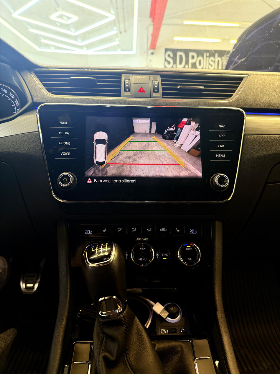 Originale Rückfahrkamera für Skoda Octavia 5E inkl. Einbau (Nachrüstung)