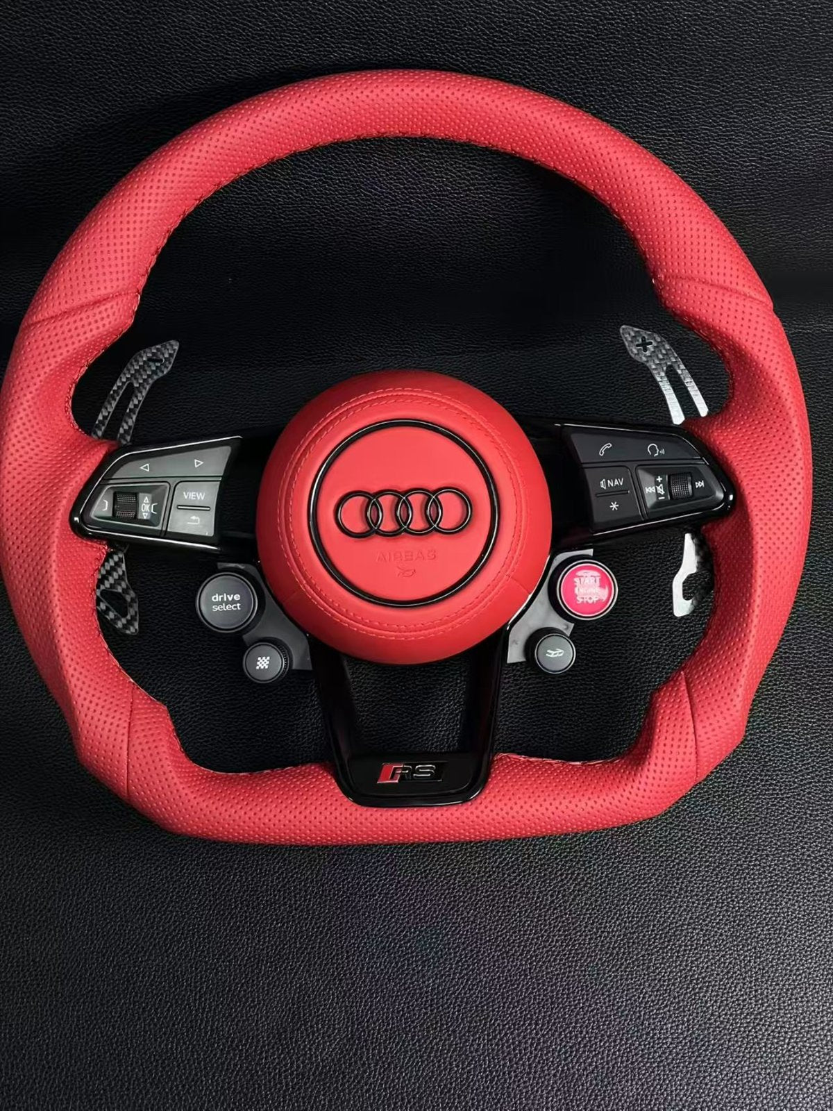 Sportlenkrad Audi im RS-Design – Sonderausführung in rotem Leder