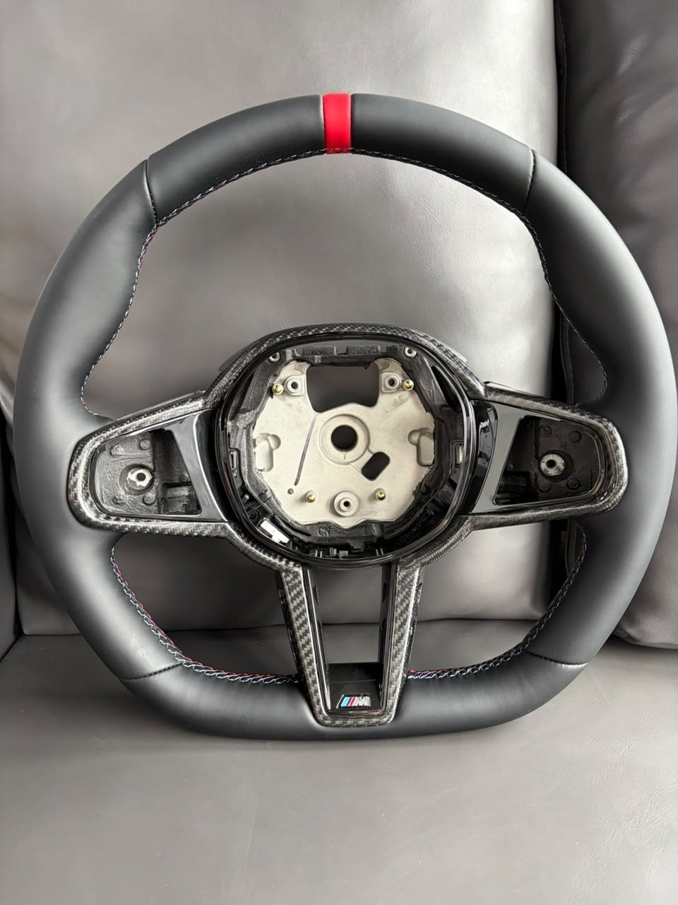 Sportlenkrad BMW G-Serie im M-Design – Ansicht ohne Airbag