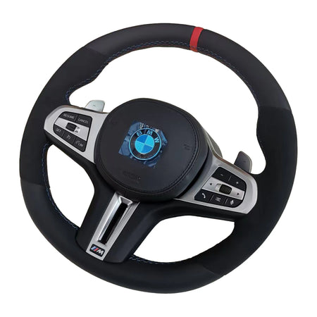 BMW M-Sportlenkrad mit Alcantara und Leder, roter 12-Uhr-Markierung und Multifunktionstasten