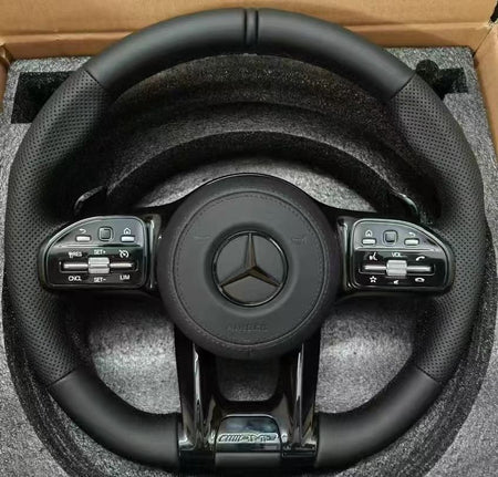 Sportlenkrad Mercedes-Benz im AMG-Design – Glattleder, Lieferzustand in der Verpackung