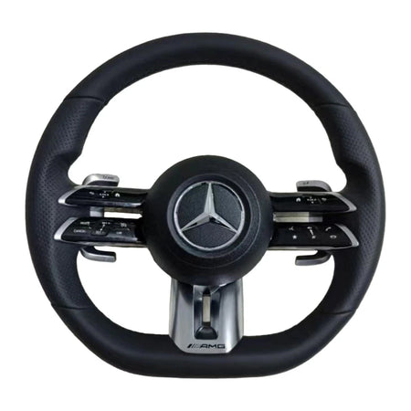 Mercedes-AMG Lenkrad im neuen Design aus Leder mit Multifunktionstasten und Schaltwippen