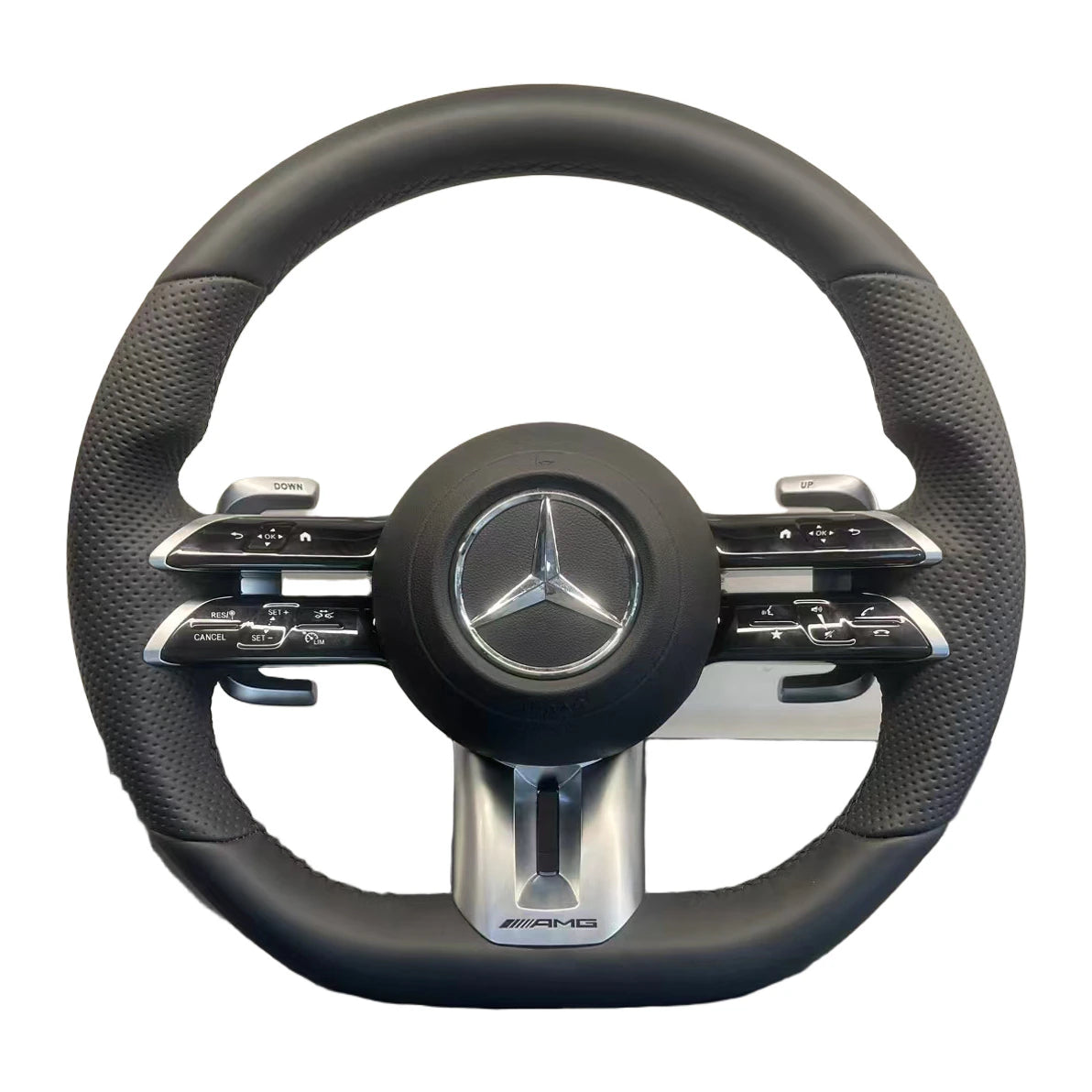 Mercedes-AMG Lenkrad im neuen Design aus Leder mit Multifunktionstasten