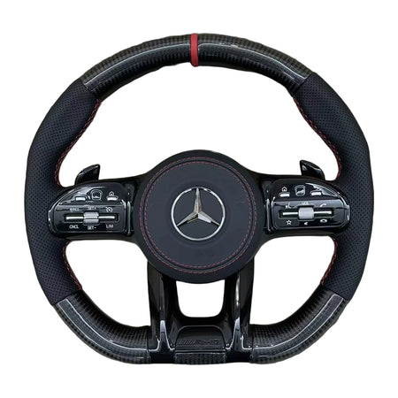Mercedes-AMG Sportlenkrad mit Carbon, perforiertem Leder und schwarzen Touch-Control-Tasten