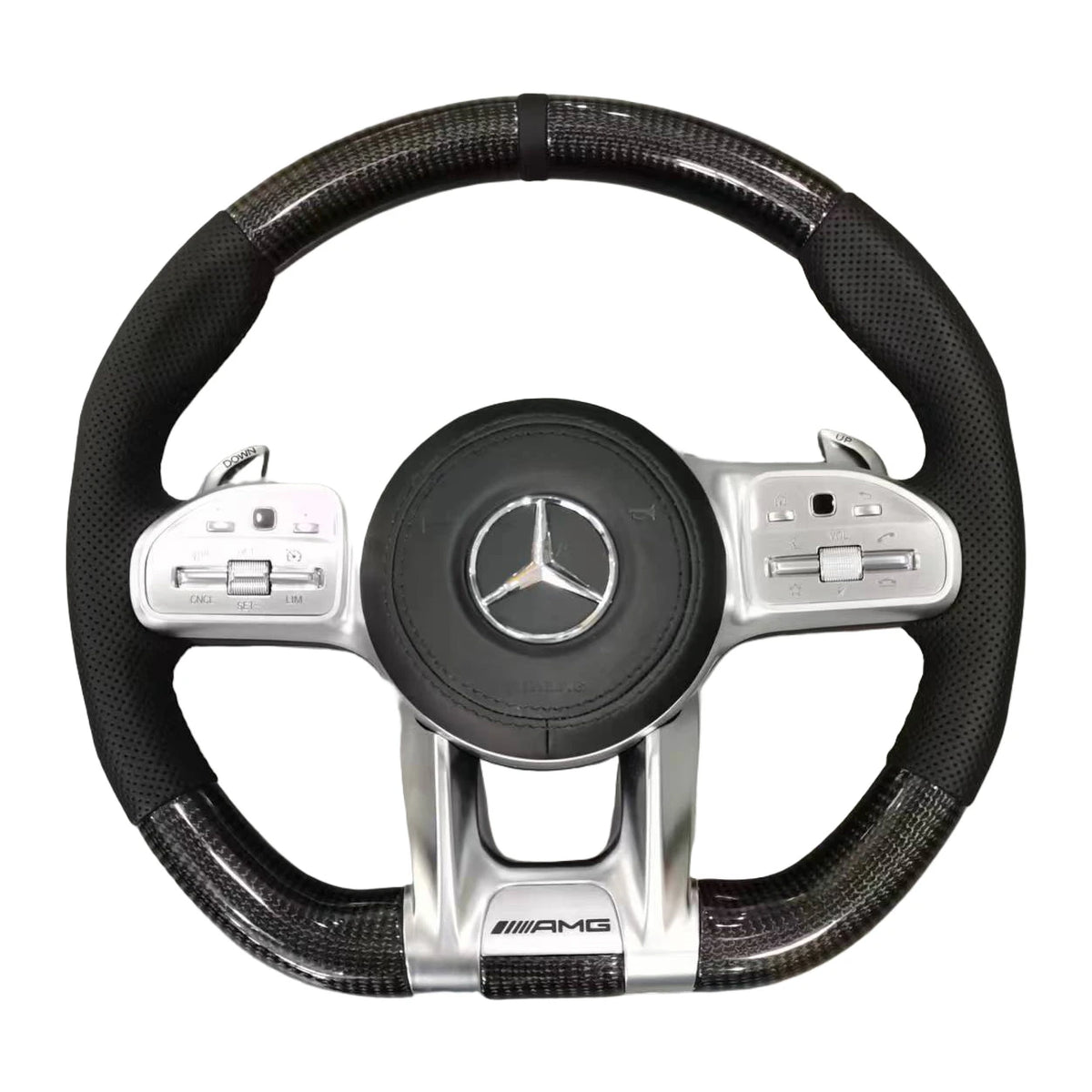 Mercedes-AMG Sportlenkrad mit Carbon, perforiertem Leder und silbernen Touch-Control-Tasten